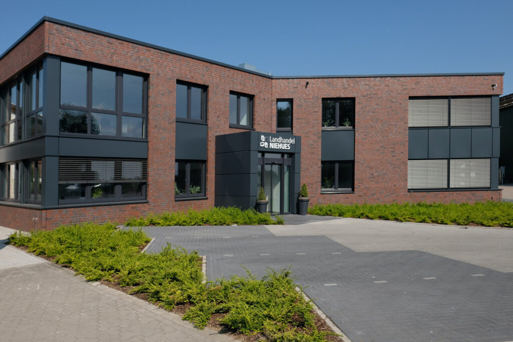 Gewerbebau-Bürogebäude-Ansicht-West-Landhandel-Niehues-Holtwick